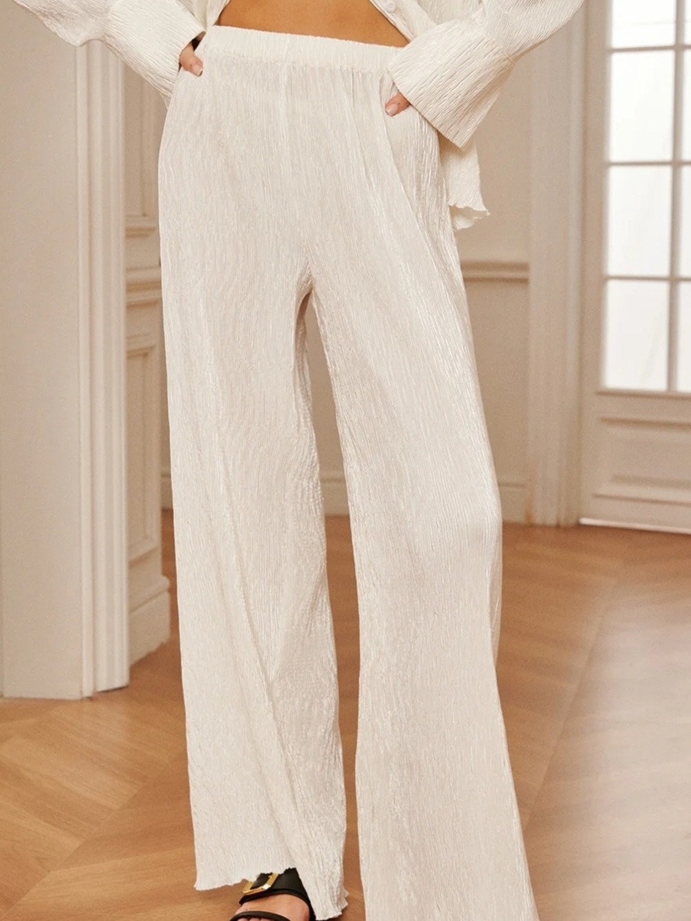 Commense Cream Wide-Leg Pilsse Pants
